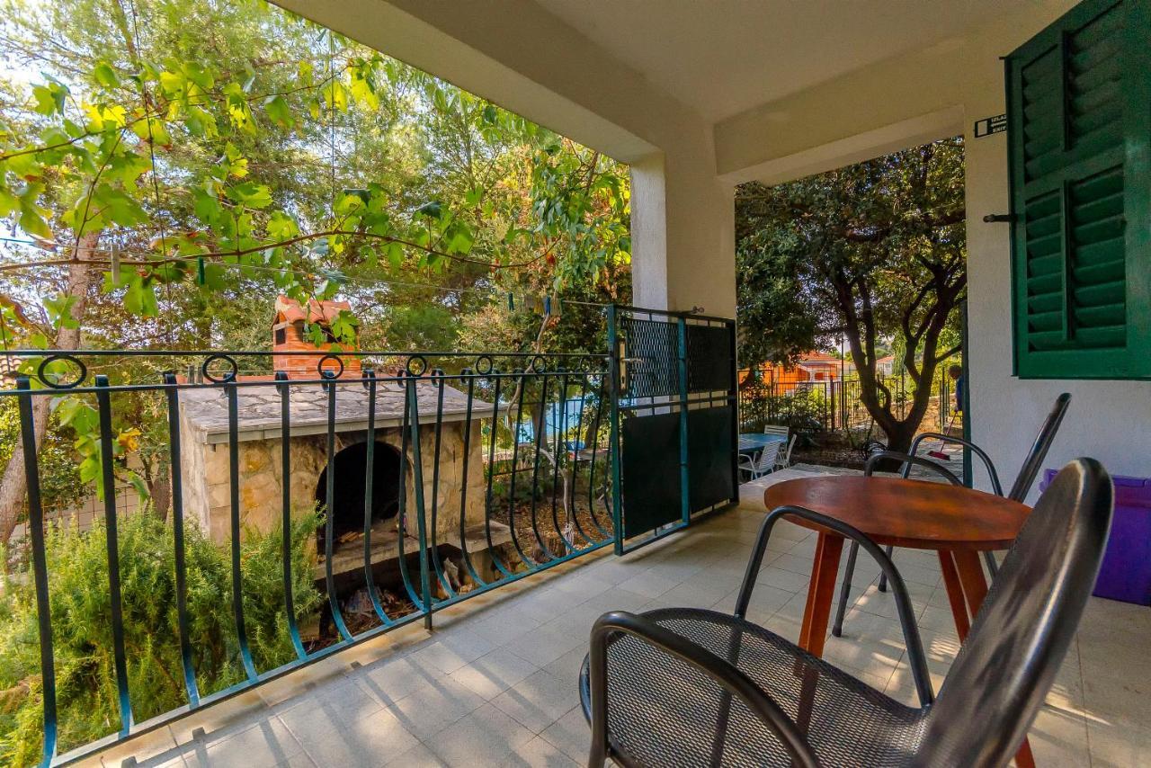 Apartments Quiet Севид Экстерьер фото